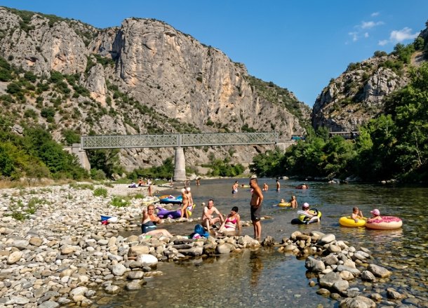 Activités nature et détente au fil du Gardon
